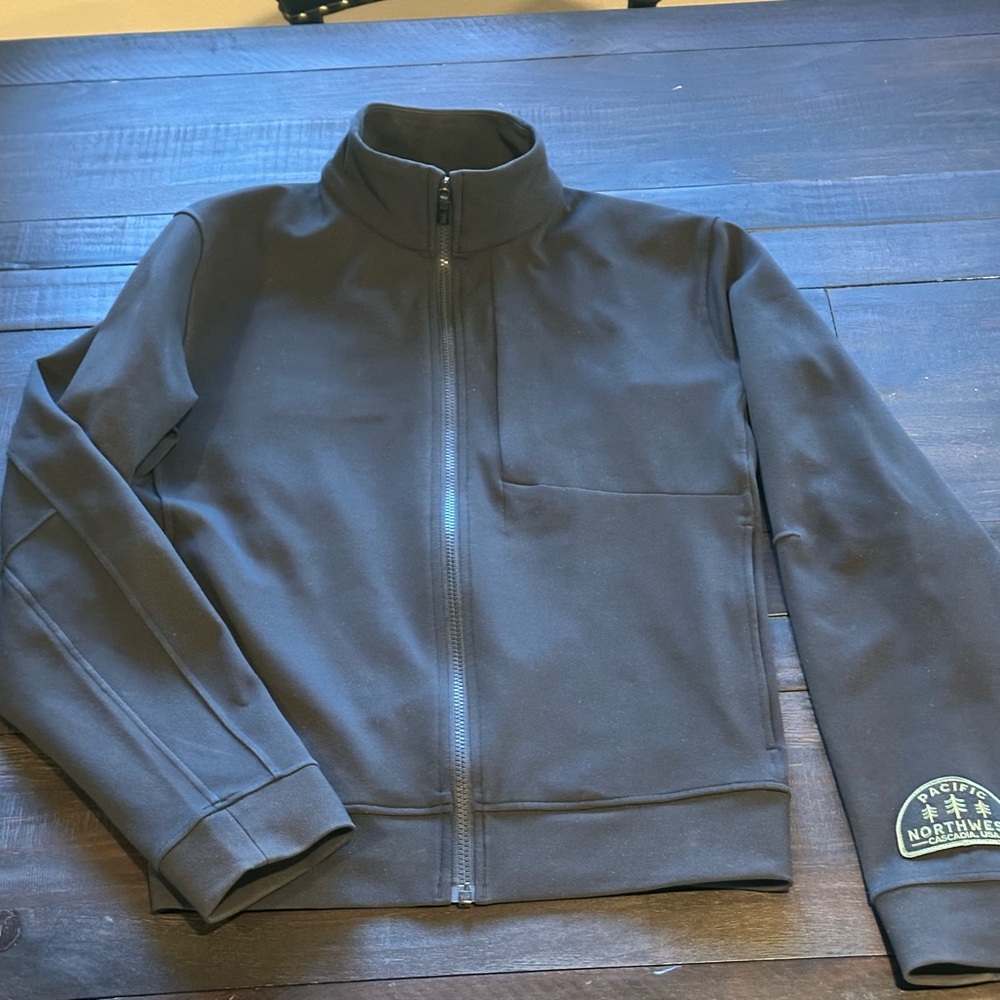 Lululemon Sojourn Jacket